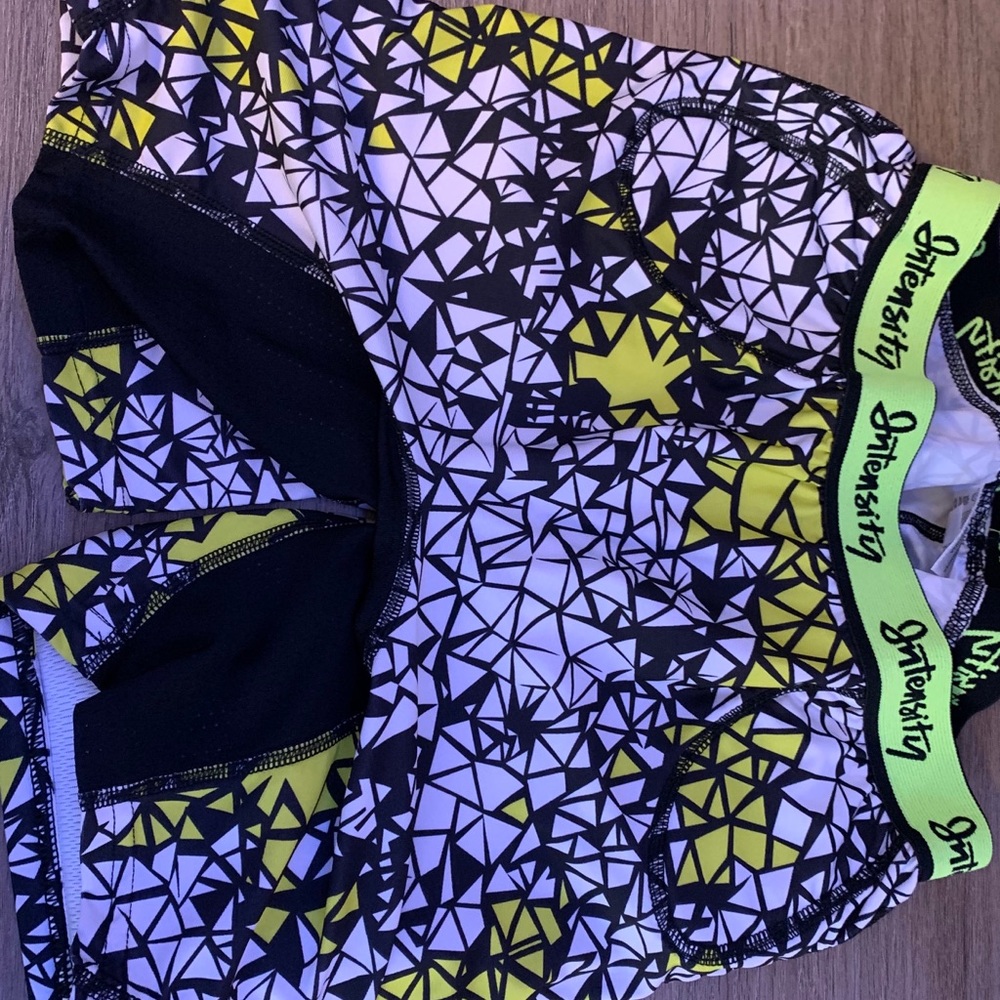 NEON INTENSITY SLIDING SHORTS
